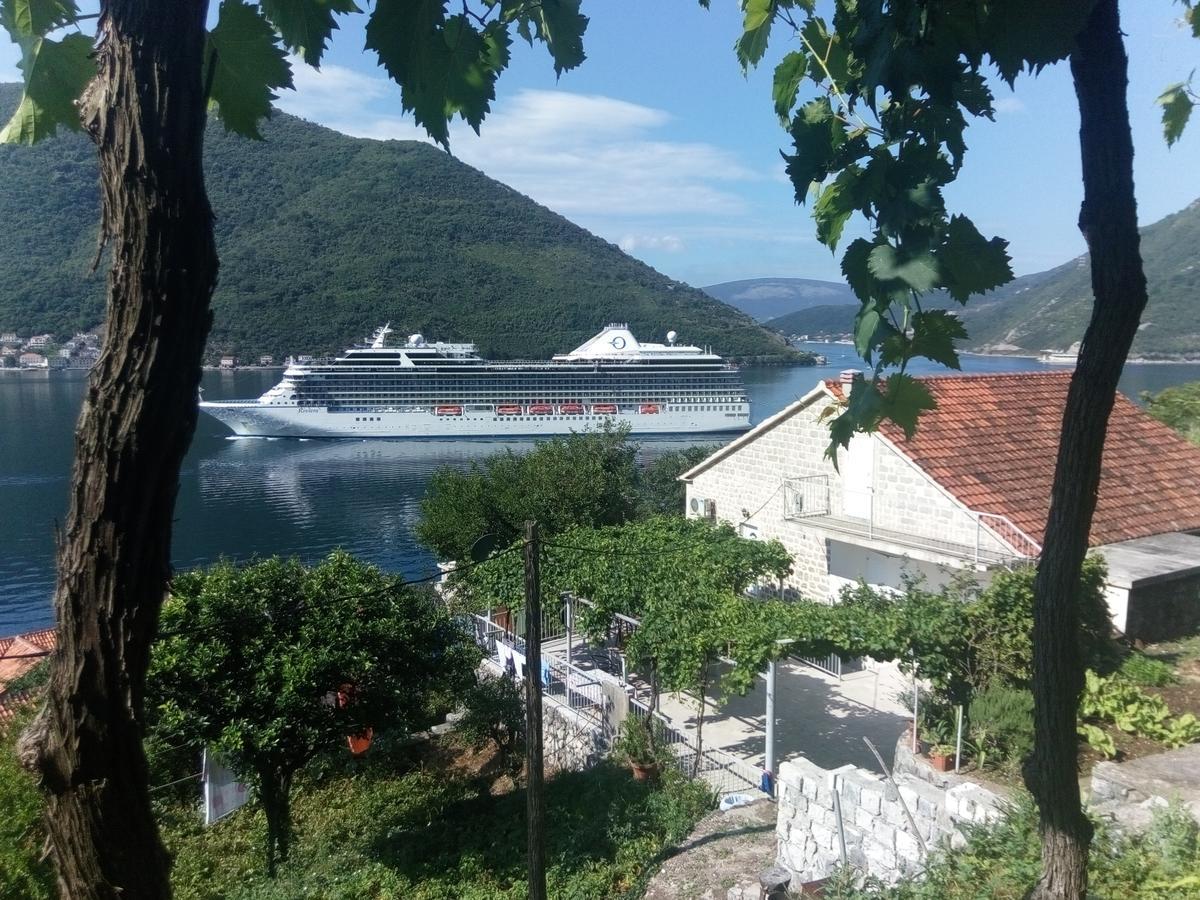 Apartments Jovanovic Perast Exterior foto